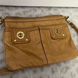 Marc by Marc Jacobs 2012 Tan Brown Camel Crossbody Handbag Bag Purse